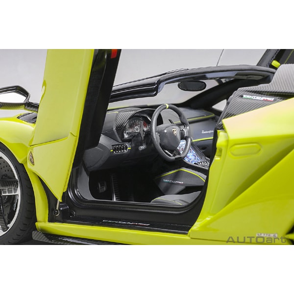 Cargue la imagen en el visor de la galería, AUTOart 79118 1/18 Lamborghini Centenario Roadster verde claro fundido a presión
