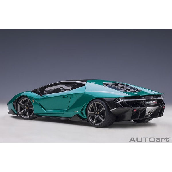 Laden Sie das Bild in Galerie -Viewer, AUTOart 79202 1/18 Lamborghini Centenario Metallic Green 1/18 Scale
