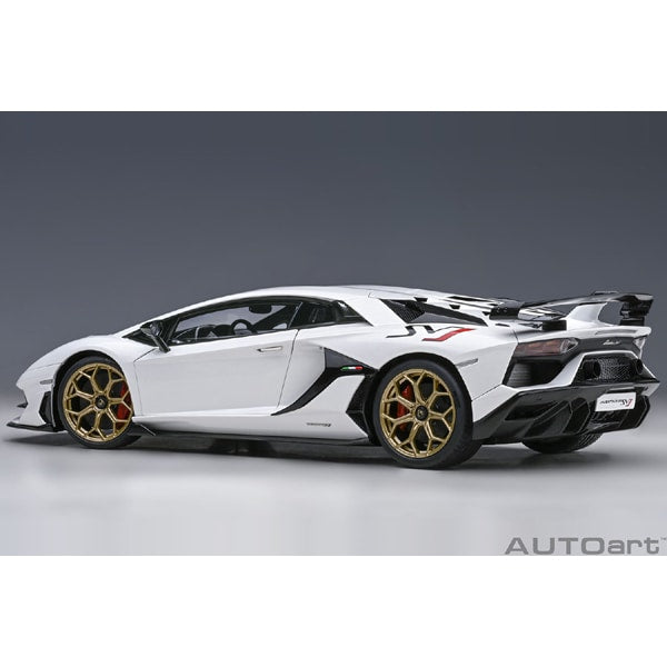 Load image into Gallery viewer, AUTOart 79217 1/18 Lamborghini Aventador SVJ Pearl White Diecast
