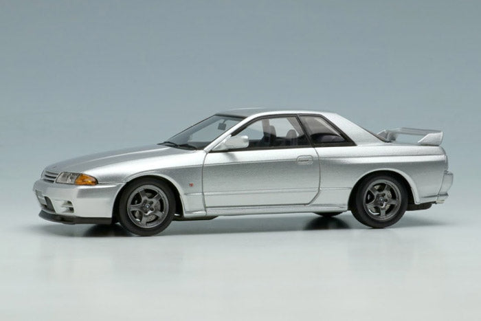 Cargue la imagen en el visor de la galería, EIDOLON EM364B Nissan Skyline GT-R (BNR32) 1989 Jet Plata Metálico
