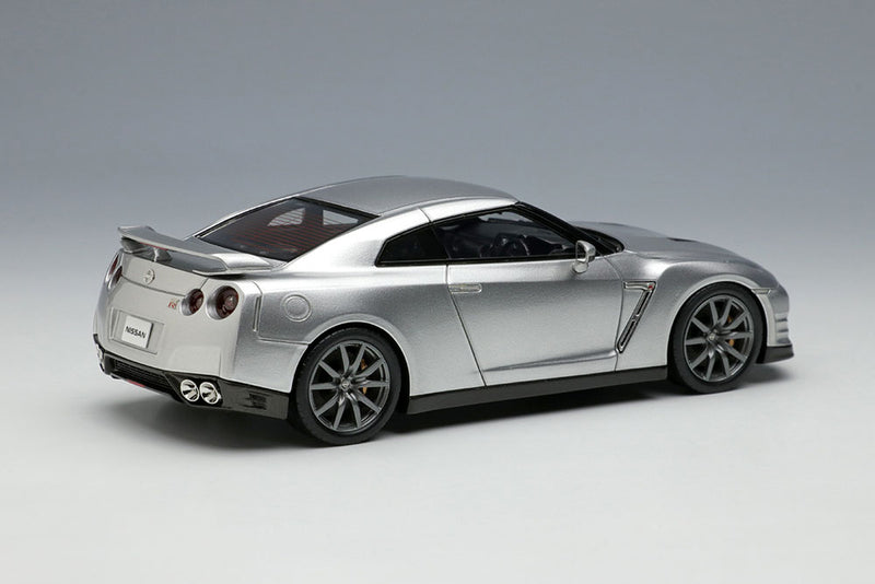 Carica immagine in Galleria Viewer, EIDOLON EM414C Nissan GT-R 2014 (Premium edition) Ultimate Silver Metallic
