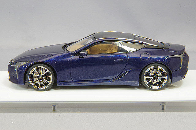 Chargez l&#39;image dans la visionneuse de la galerie, EIDOLON 1/43 Lexus LC500 &quot;L Package&quot; 2017 Deep Blue Mica
