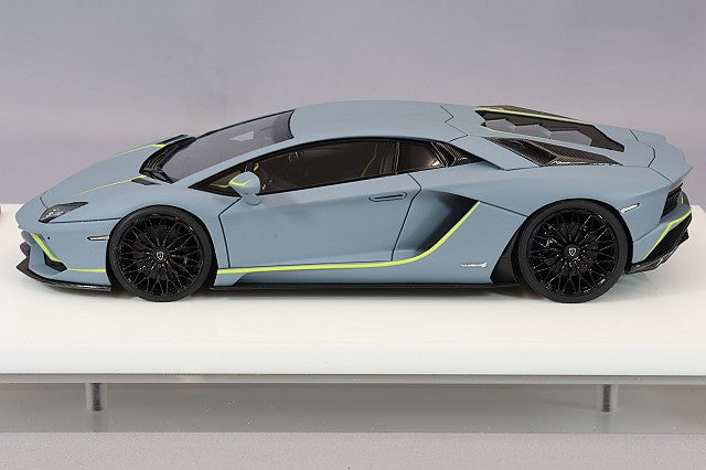 Load image into Gallery viewer, EIDOLON 1/43 Lamborghini Aventador S Japan Limited Edition 2021 Grigio Vulcano (Matte Grey)
