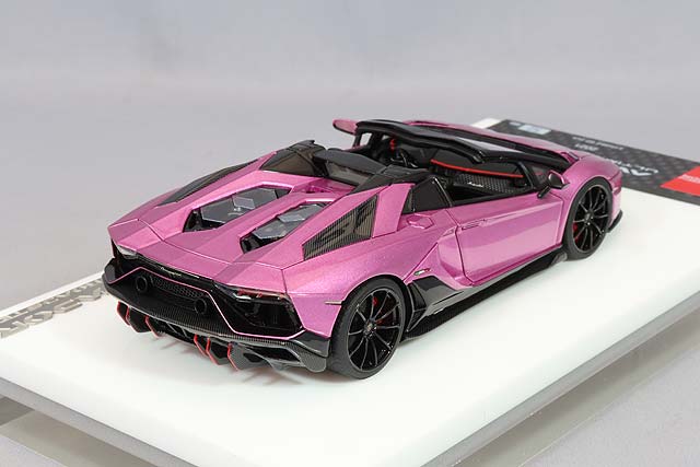 Laden Sie das Bild in Galerie -Viewer, EIDOLON 1/43 Lamborghini Aventador LP780-4 Ultimae Roadster 2021 Viola 30th (Purple)/Nireo Wheels
