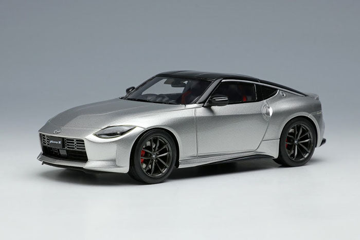 Carica immagine in Galleria Viewer, EIDOLON EM647F Nissan Fairlady Z Version ST 2023 (JP) Brilliant Silver / Super Black
