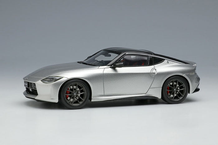 Carica immagine in Galleria Viewer, EIDOLON EM647F Nissan Fairlady Z Version ST 2023 (JP) Brilliant Silver / Super Black
