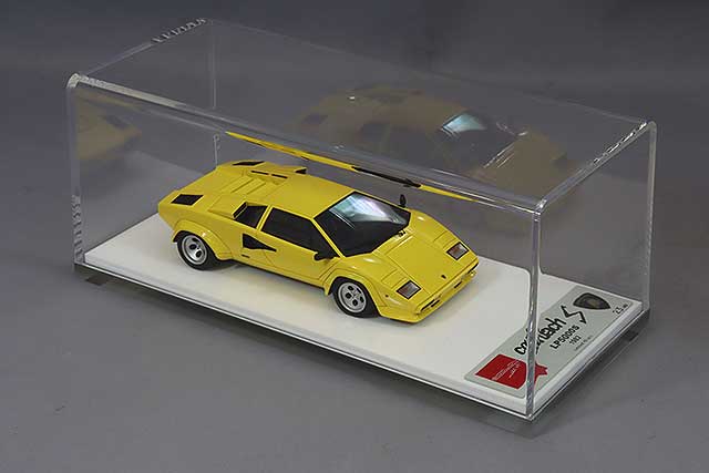 Laden Sie das Bild in Galerie -Viewer, EIDOLON 1/43 Lamborghini Countach LP5000S 1982 Yellow (Black Interior)
