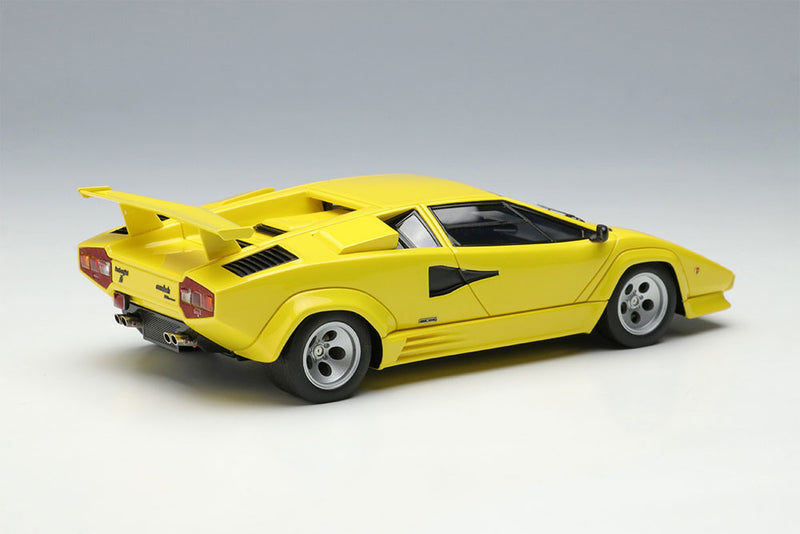 Laden Sie das Bild in Galerie -Viewer, EIDOLON EM652E Lamborghini Countach LP5000 QV 1988 with Rear Wing Yellow Limited 80pcs
