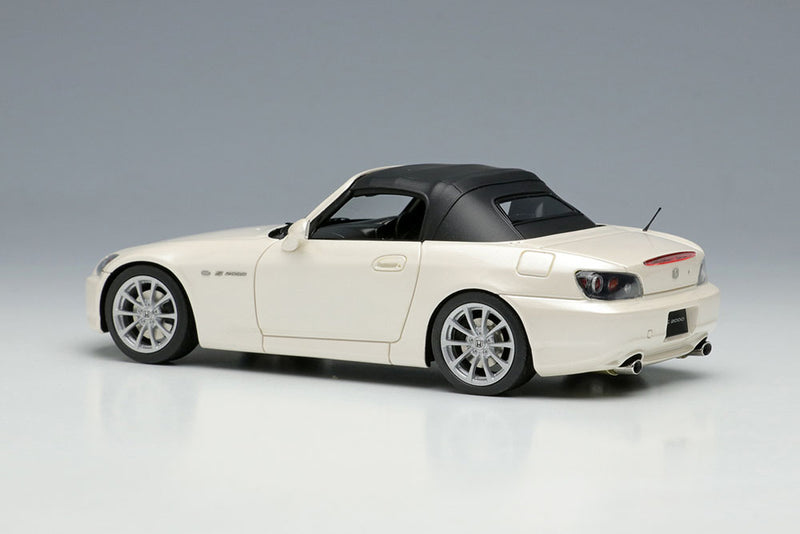 Laden Sie das Bild in Galerie -Viewer, EIDOLON EM677B Honda S2000 (AP2) 2005 Platinum White Pearl
