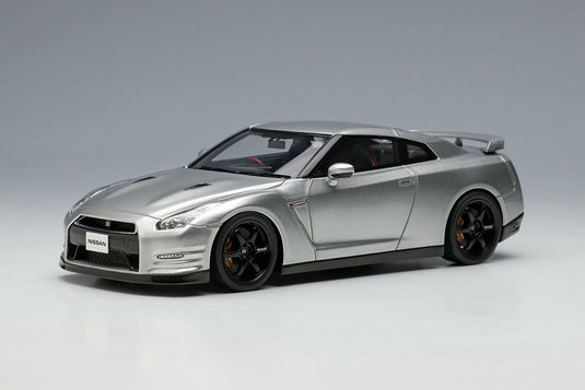 EIDOLON EM683C Nissan GT-R Track édition conçue par Nismo 2015 Ultimate Silver Metallic Limited 50pcs