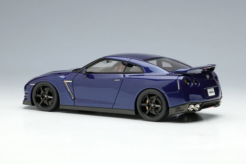 Cargue la imagen en el visor de la galería, EIDOLON EM683D Nissan GT-R Edición de pista diseñada por Nismo 2015 Aurora Flare Blue Pearl Limited 50 piezas
