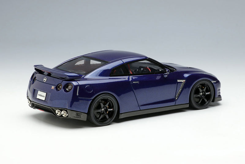 Cargue la imagen en el visor de la galería, EIDOLON EM683D Nissan GT-R Edición de pista diseñada por Nismo 2015 Aurora Flare Blue Pearl Limited 50 piezas
