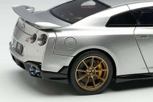 EIDOLON EM684C Nissan GT-R Premium edición T-spec 2024 Ultimate Metal Plata 1/43