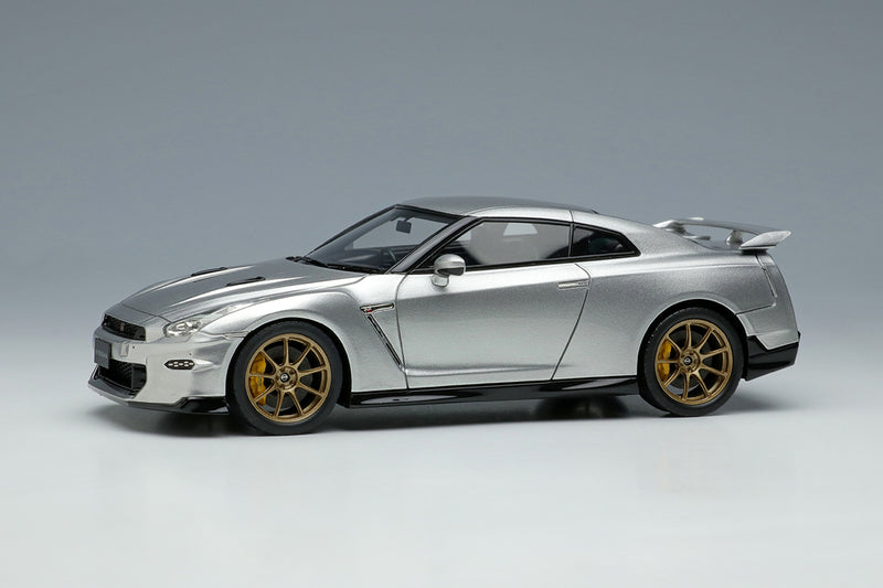 Chargez l&#39;image dans la visionneuse de la galerie, EIDOLON EM684C Nissan GT-R édition Premium T-spec 2024 Ultimate Metal Argent 1/43
