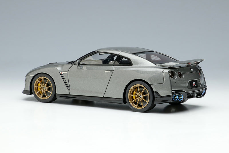 Chargez l&#39;image dans la visionneuse de la galerie, EIDOLON EM684D Nissan GT-R Premium édition T-spec 2024 Gris métal foncé 1/43
