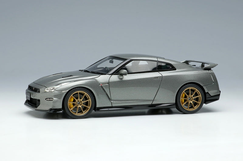 Chargez l&#39;image dans la visionneuse de la galerie, EIDOLON EM684D Nissan GT-R Premium édition T-spec 2024 Gris métal foncé 1/43
