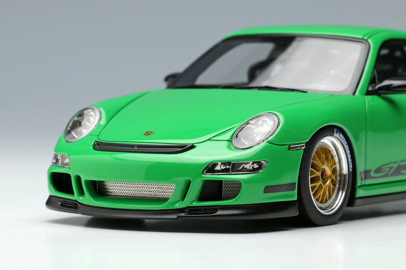 Laden Sie das Bild in Galerie -Viewer, EIDOLON EM711D 1/43 Porsche 911 997 GT3 RS 2007 BBS LM Wheel Green/Black Livery Resin
