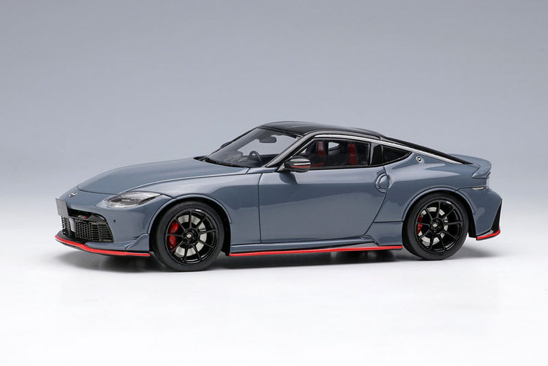 Laden Sie das Bild in Galerie -Viewer, Pre-Order EIDOLON EM727A Nissan Fairlady Z NISMO 2024 NISMO Stealth Gray / Super Black 1/43
