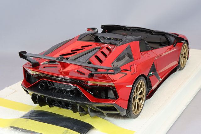 Cargue la imagen en el visor de la galería, EIDOLON 1/18 Lamborghini Aventador SVJ Roadster 2019 Rosso Bia
