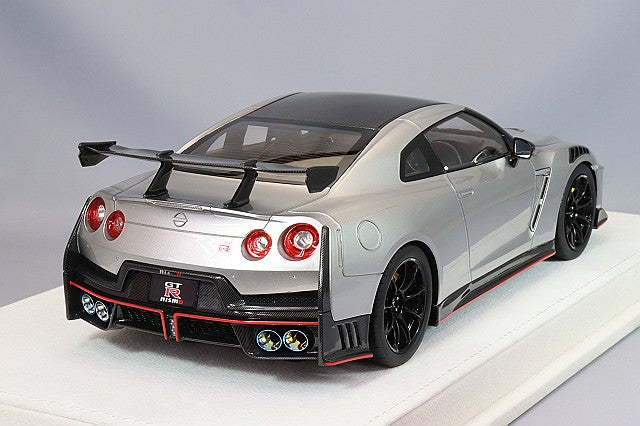 Cargue la imagen en el visor de la galería, EIDOLON 1/18 Nissan GT-R NISMO 2024 Ultimate Metal Silver
