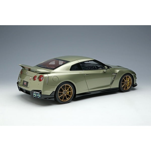 Laden Sie das Bild in Galerie -Viewer, EIDOLON EML082A 1/18 Nissan GT-R Premium Edition T-spec 2024 Millennium Jade Resin
