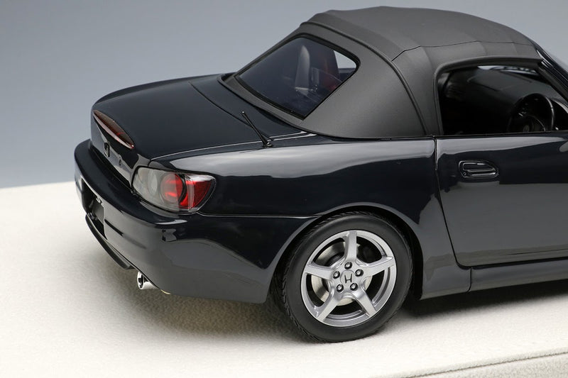 Laden Sie das Bild in Galerie -Viewer, EIDOLON EML110C 1/18 Honda S2000 AP1 1999 Berlina Black Resin
