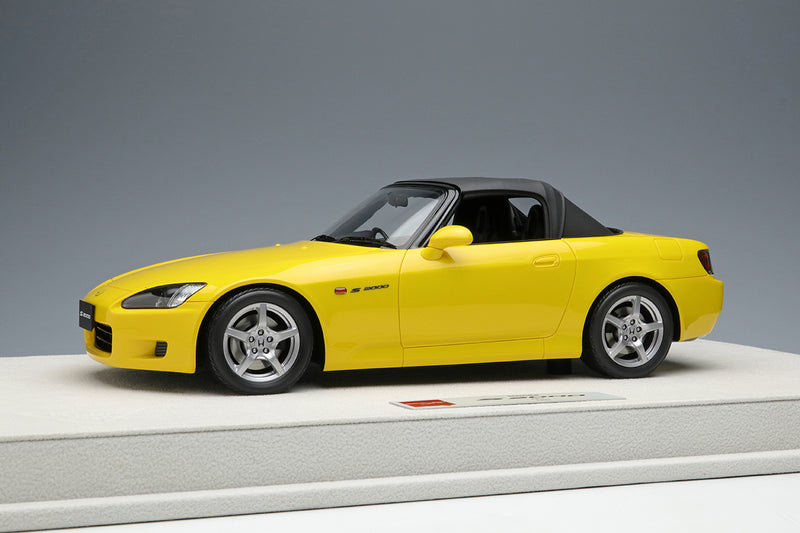 Chargez l&#39;image dans la visionneuse de la galerie, EIDOLON EML110D 1/18 Honda S2000 AP1 1999 Indy jaune perle résine
