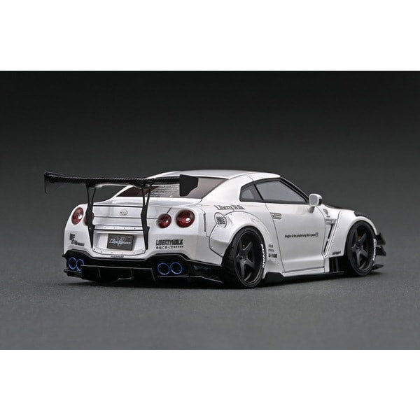 Load image into Gallery viewer, Ignition model IG2553 1/43 LB Works Nissan GT-RR35 Type 2 White with Ms. Chisaki Kato [Resin Cast]
