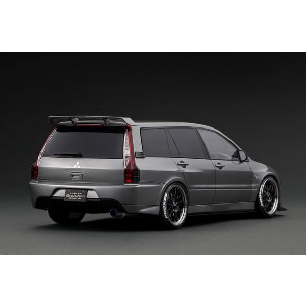 Cargue la imagen en el visor de la galería, Reserva el modelo de encendido IG2774 1/18 Mitsubishi Lancer Evolution Wagon CT9W Gunmetal [Resin Cast]
