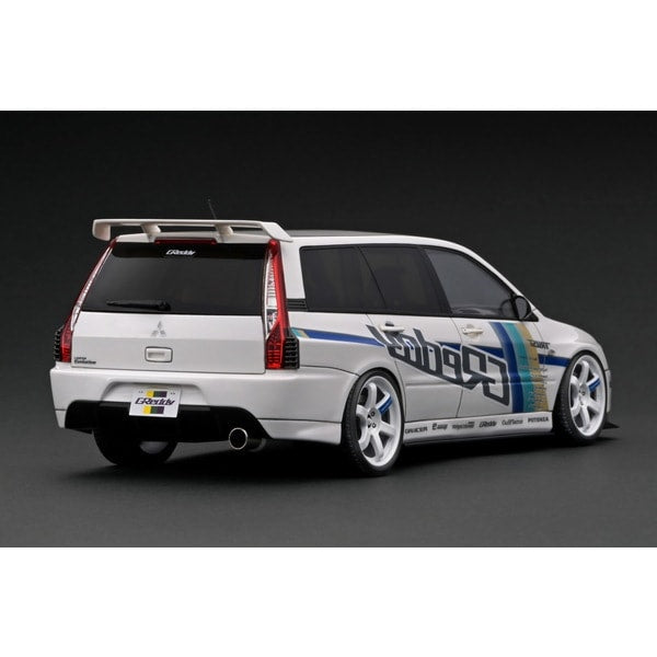 Load image into Gallery viewer, Pre-order Ignition model IG2775 1/18 Mitsubishi Lancer Evolution Wagon CT9W White [Resin Cast]
