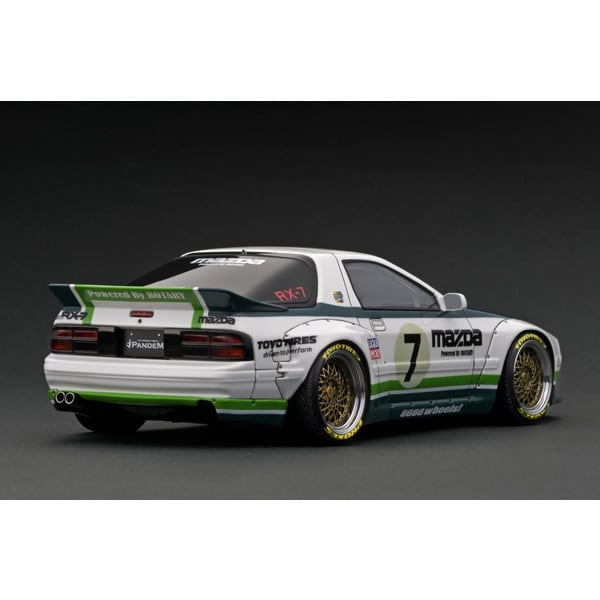 Carica immagine in Galleria Viewer, Pre-order Ignition model IG2913 1/18 PANDEM RX-7 FC3S White/Green [Resin Cast]
