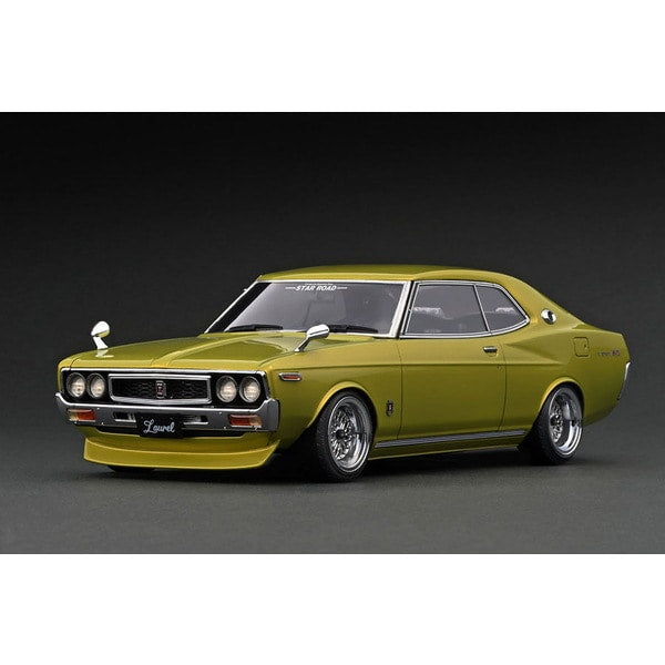 Load image into Gallery viewer, Ignition model IG3011 1/18 Nissan Laurel 2000SGX C130 Green with Engine [Resin Cast]
