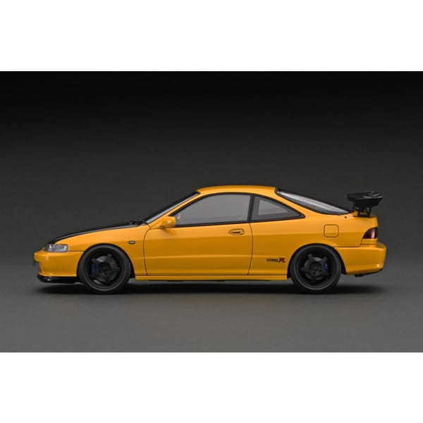 Cargue la imagen en el visor de la galería, Modelo de encendido IG3059 1/18 Honda Integra DC2 TYPE R Amarillo [Resin Cast]
