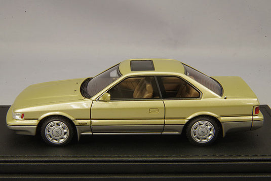 ignition model 1/43 Nissan Leopard F31 Ultima V30 Twin Cam Turbo Gold/Silver with Normal 15-inch Wheels (Silver)IG1567