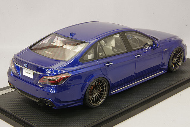 Cargue la imagen en el visor de la galería, Modelo de encendido 1/18 Toyota Crown (220) 3.5L RS Advance Blue Metallic con ruedas RS05RR de 19 pulgadas (Gunmetal) IG1680
