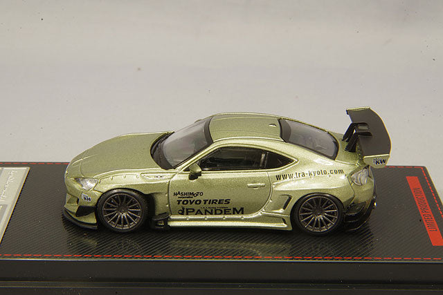 Chargez l&#39;image dans la visionneuse de la galerie, modèle d&#39;allumage 1/64 Pandem Toyota 86 V3 vert métallisé avec roues RS05RR 18 pouces (Gunmetal) IG1754
