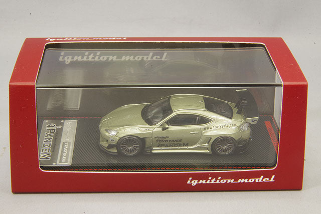 Cargue la imagen en el visor de la galería, modelo de encendido 1/64 Pandem Toyota 86 V3 Verde Metálico con Ruedas RS05RR de 18 pulgadas (Gunmetal) IG1754
