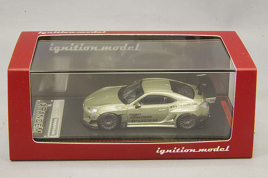 modelo de encendido 1/64 Pandem Toyota 86 V3 Verde Metálico con Ruedas RS05RR de 18 pulgadas (Gunmetal) IG1754