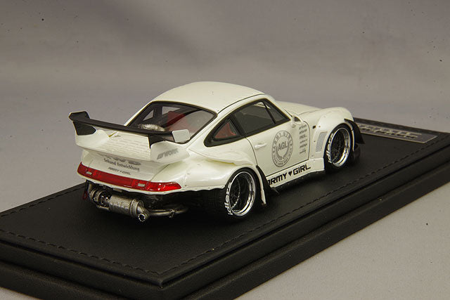 Chargez l&#39;image dans la visionneuse de la galerie, modèle d&#39;allumage 1/43 RWB 993 blanc perle avec roues en maille de 18 pouces (polonaise et noire) IG2176
