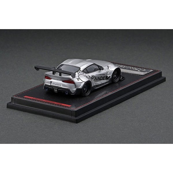 Laden Sie das Bild in Galerie -Viewer, Ignition model IG2338 1/64 PANDEM Supra A90 Silver with Mr. Miura [Diecast Mini Car]
