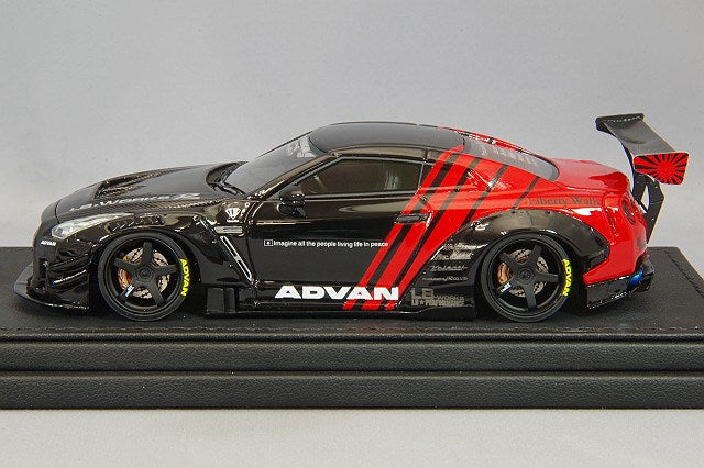 Cargue la imagen en el visor de la galería, Modelo de encendido 1/43 LB-WORKS Nissan GT-R R35 Tipo 2 Negro/Rojo con ruedas Advan Racing GT de 20 pulgadas (Negro) IG2556
