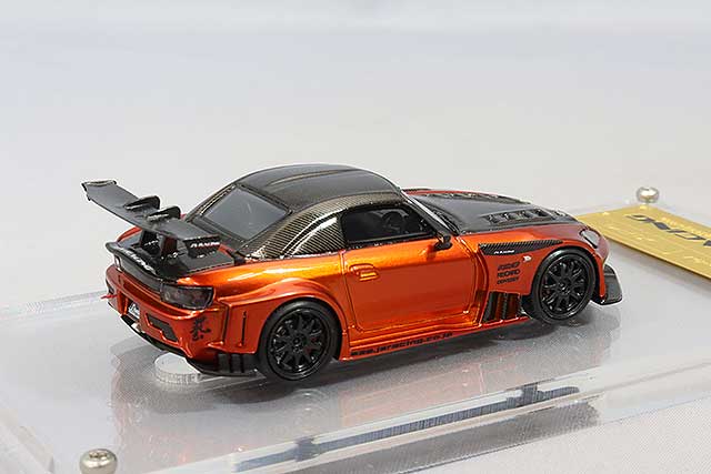 Chargez l&#39;image dans la visionneuse de la galerie, modèle d&#39;allumage 1/64 J&#39;s Racing S2000 (AP1) Orange Métallisé avec Roues CE28 18 pouces NoirIG2563
