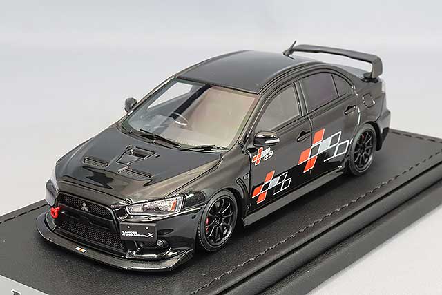 Cargue la imagen en el visor de la galería, Modelo de encendido 1/43 Mitsubishi Lancer Evolution X (CZ4A) &quot;Ralliart&quot; Negro Metálico con Ruedas CE28N de 18 pulgadas (Negro) IG2570
