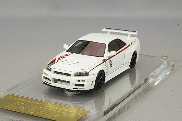 Chargez l&#39;image dans la visionneuse de la galerie, modèle d&#39;allumage 1/64 Nismo R34 GT-R R Tune White avec roues Nismo LMGT4 19 pouces (Noir) IG2575
