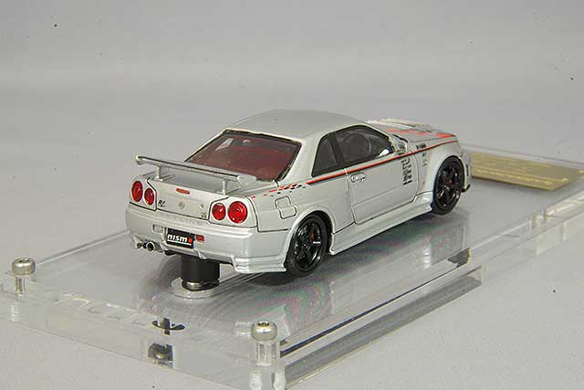 Cargue la imagen en el visor de la galería, Modelo de encendido 1/64 Nismo R34 GT-R R Tune Silver ResinIG2576
