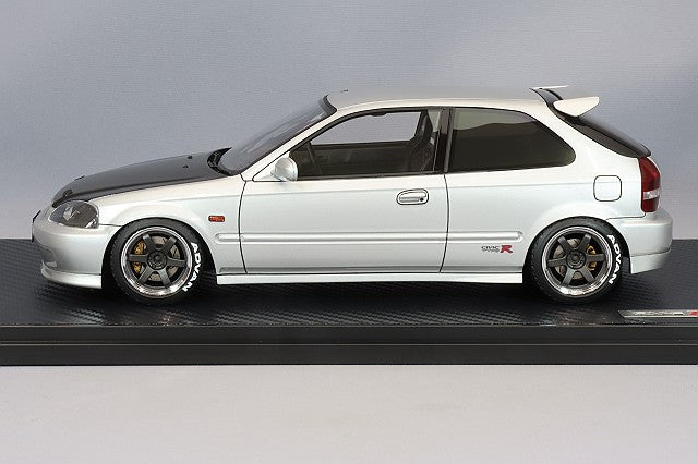 Carica immagine in Galleria Viewer, ignition model 1/18 Honda Civic (EK9) Type R Silver with TE37 15-inch Wheels (Polish/Gunmetal)IG2678
