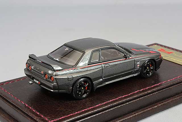 Chargez l&#39;image dans la visionneuse de la galerie, modèle d&#39;allumage 1/64 Nissan Skyline GT-R Nismo (R32) Gunmetallic avec roues Nismo LMGT4 18 pouces (Noir) IG2686
