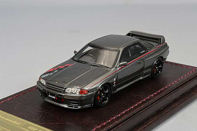 Modelo de encendido 1/64 Nissan Skyline GT-R Nismo (R32) Gunmetallic con ruedas Nismo LMGT4 de 18 pulgadas (negro) IG2686