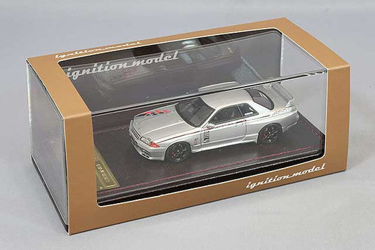 modèle d'allumage 1/64 Nissan Skyline GT-R Nismo (R32) Argent avec roues Nismo LMGT4 18 pouces (Noir) IG2687