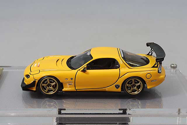 Load image into Gallery viewer, ignition model 1/64 FEED RX-7 (FD3S) Yellow with Advan Racing GT 18-inch Wheels (Gold) ResinIG2726
